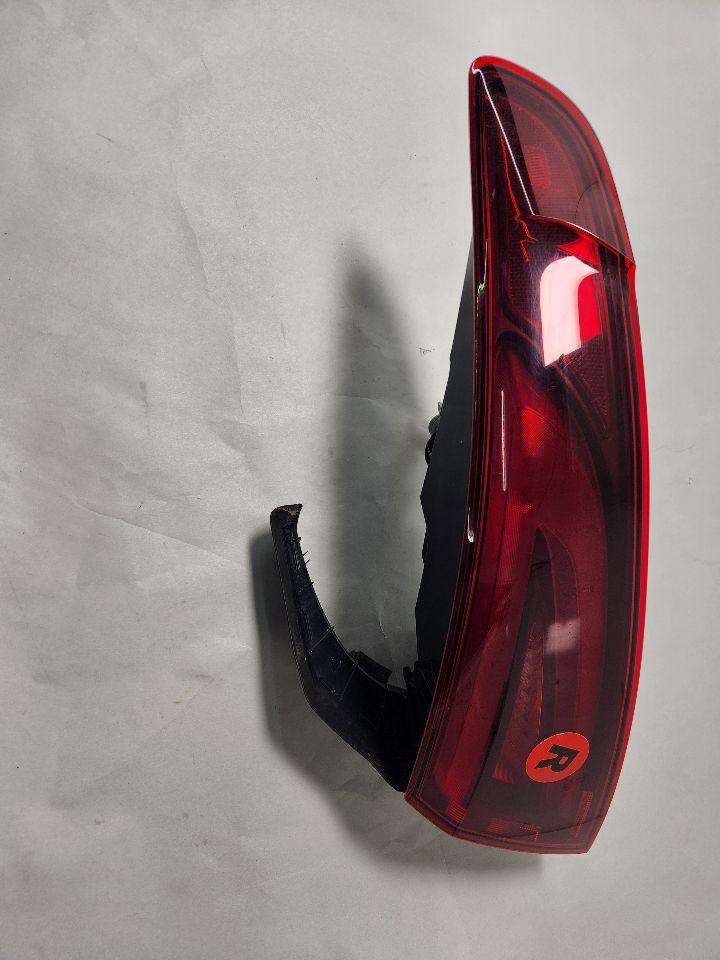 2017 ALFA-ROMEO GIULIA 2.0L 4cyl Turbo Gasoline Right TAIL LAMP - 426520