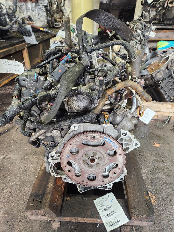 2012 CHEVROLET EQUINOX 4cyl Gasoline 2.4 ENGINE ASSEMBLY - 426562 — photo 1
