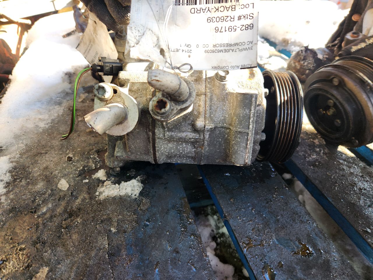 2014 VOLKSWAGEN JETTA 4cyl Diesel Turbo 2.0 AC COMPRESSOR - 426591 — photo 2