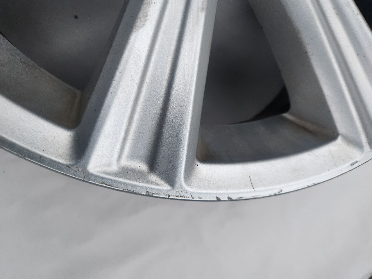 2012 SUBARU LEGACY 4cyl Gasoline 2.5 WHEEL - 426608 — photo 7