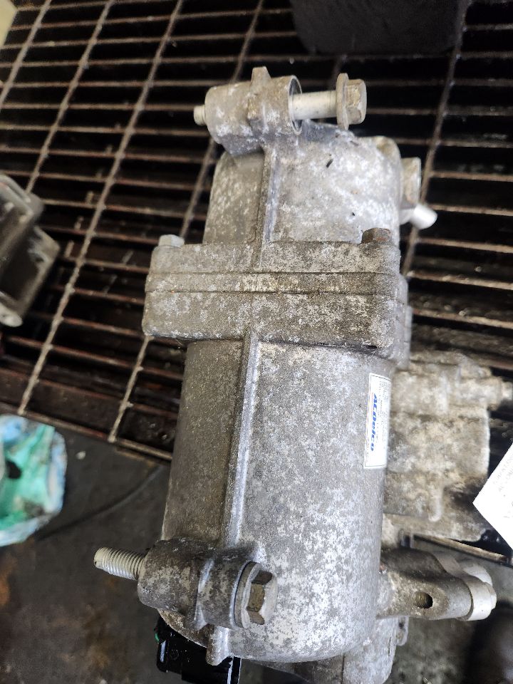 2008 GMC YUKON 8cyl hybrid 6.0 liter AC COMPRESSOR - 426727