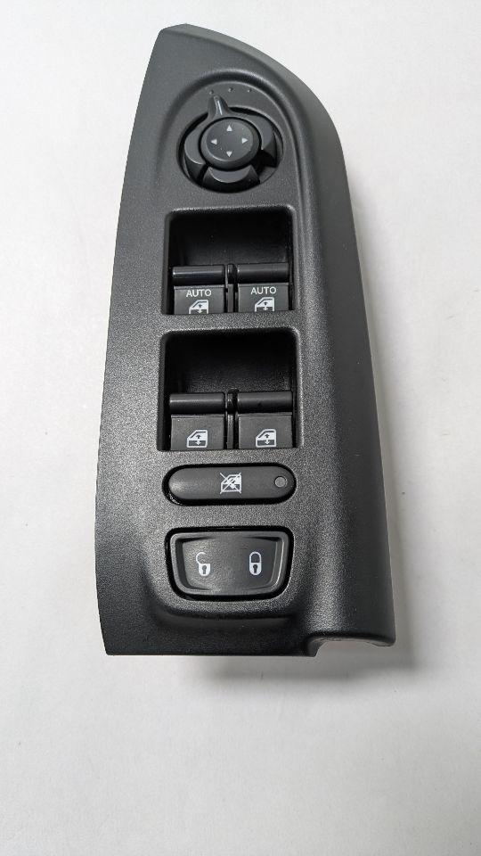 2016 FIAT 500 4cyl Gasoline 2.4 Left Front Door Switch - 427727