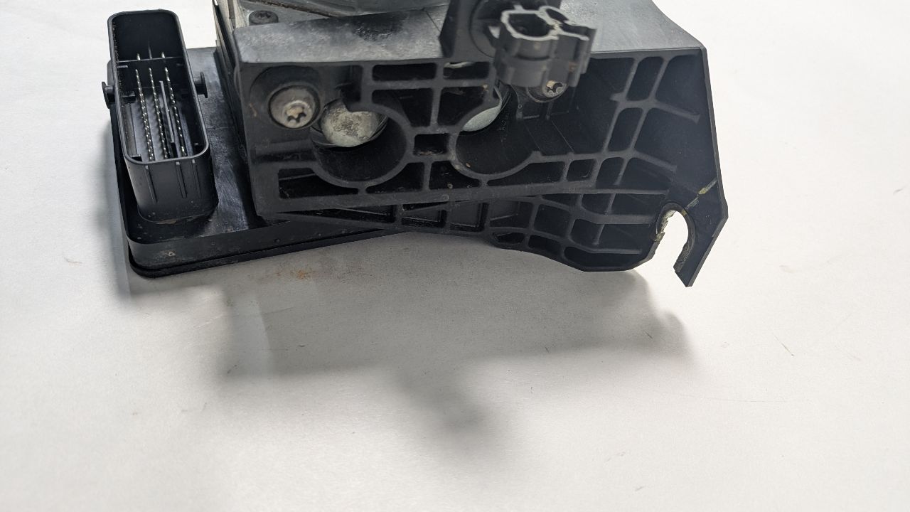 2016 FIAT 500 4cyl Gasoline 2.4 Anti-lock Brake Pts - 427743 — photo 4