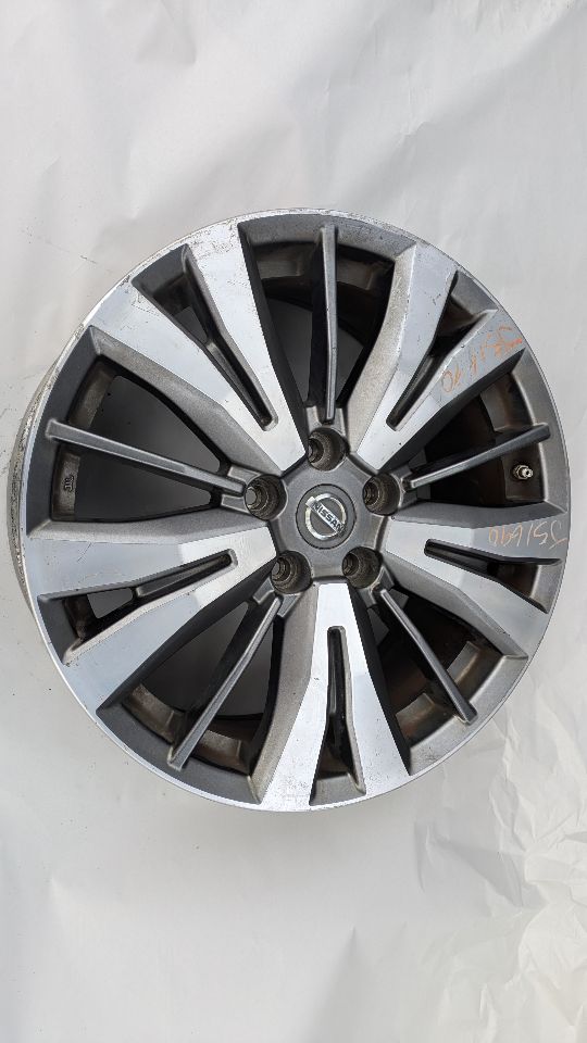 2018 NISSAN PATHFINDER 3.5L 6cyl Gasoline VVT WHEEL - 428253 — photo 1