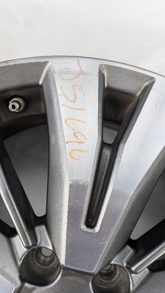 2018 NISSAN PATHFINDER 3.5L 6cyl Gasoline VVT WHEEL - 428253 — photo 2