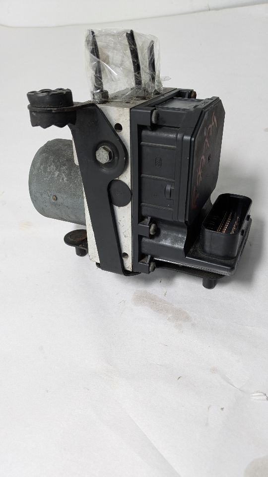 2008 BMW 750i 8cyl Gasoline 4.8 Anti-lock Brake Pts - 428281 — photo 3