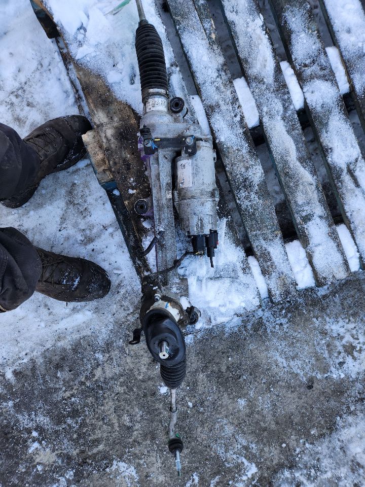 2017 CHEVROLET VOLT STEERING GEAR RACK - 428568 — photo 1