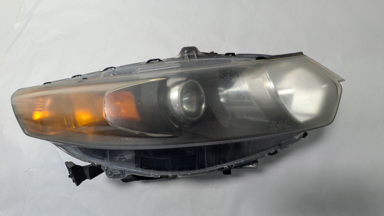 2010 ACURA TSX 2.4L 4cyl Gasoline VVT Right HEADLAMP ASSEMBLY - 428624