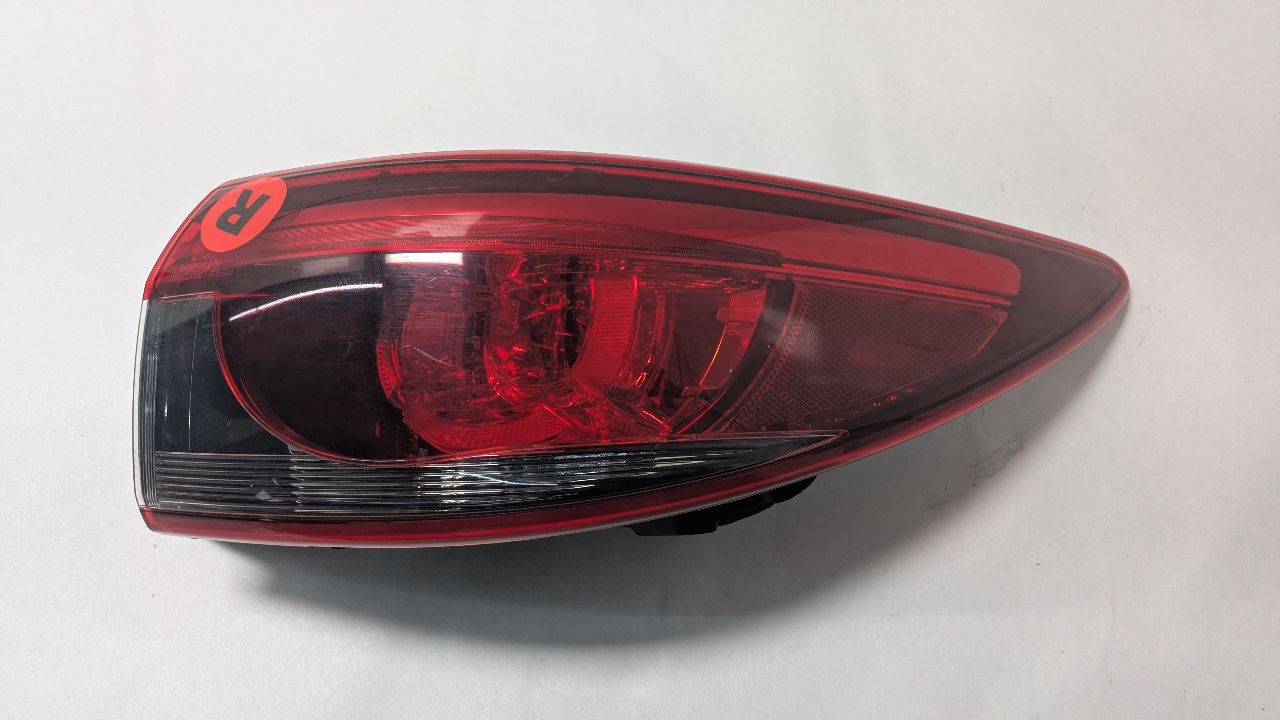 2017 MAZDA 6 2.5L 4cyl Gasoline Right TAIL LAMP - 428707