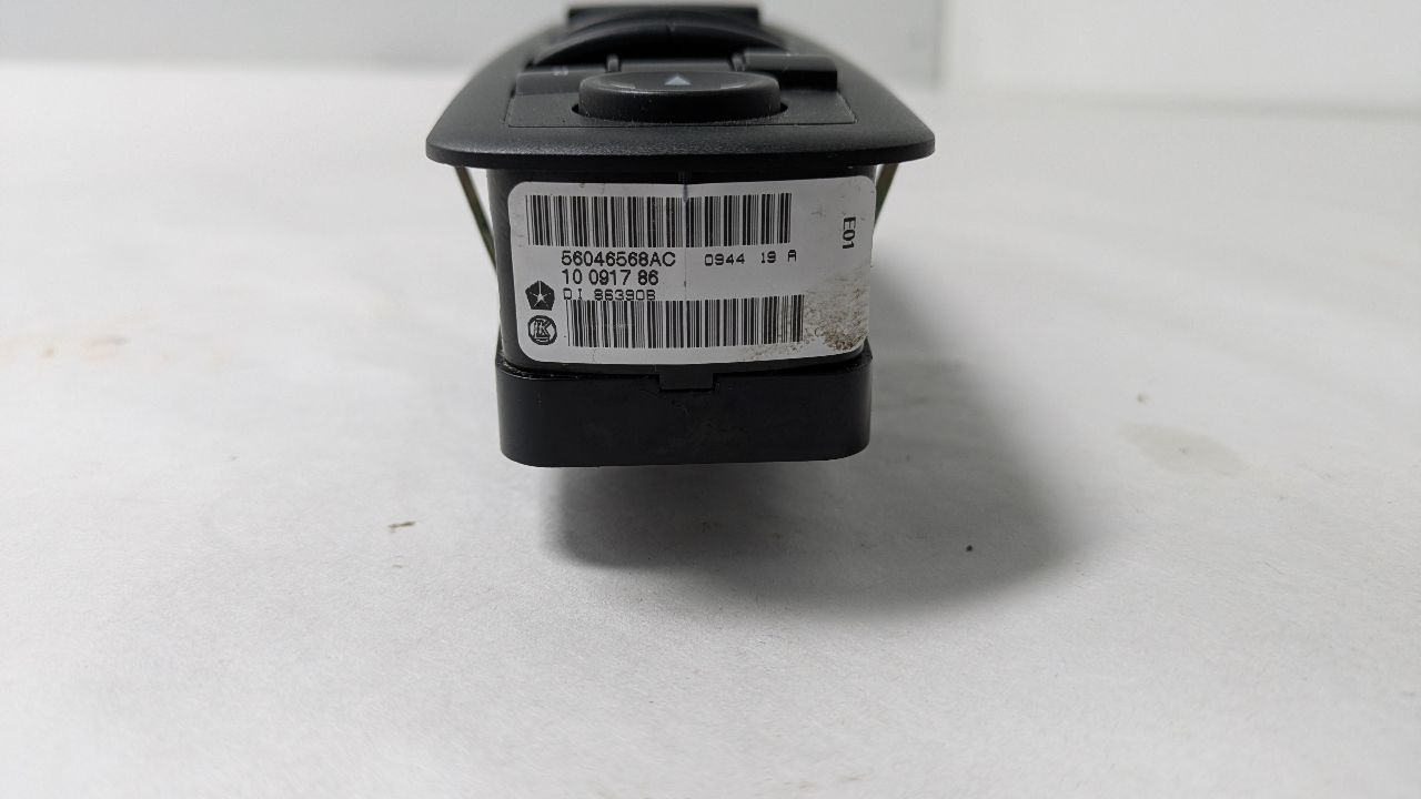 2014 DODGE DART 4cyl Gasoline 2.4 Front Door Switch - 428716 — photo 2
