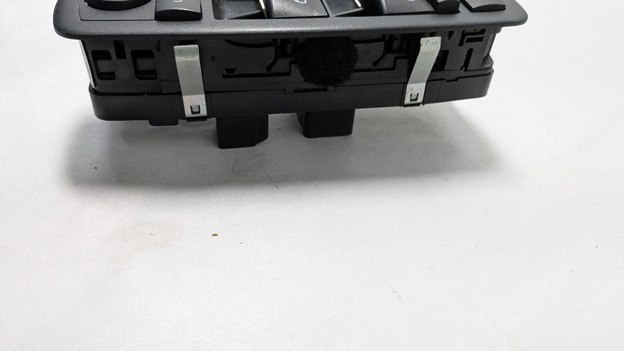2014 DODGE DART 4cyl Gasoline 2.4 Front Door Switch - 428716 — photo 3
