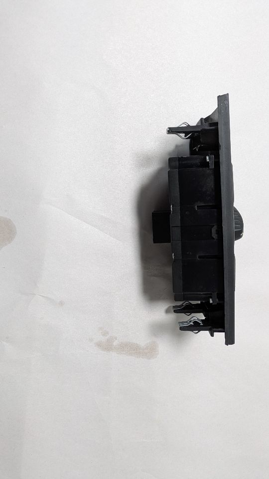 2013 BMW X5 8cyl Gasoline Turbo 4.4 HEADLAMP MOTOR - 428731 — photo 5