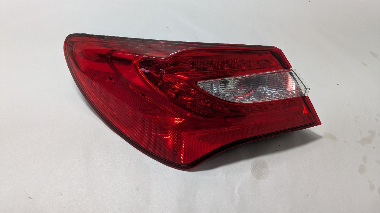 2012 CHRYSLER 200 4cyl Gasoline 2.4 PZEV Left TAIL LAMP - 428733 — photo 1