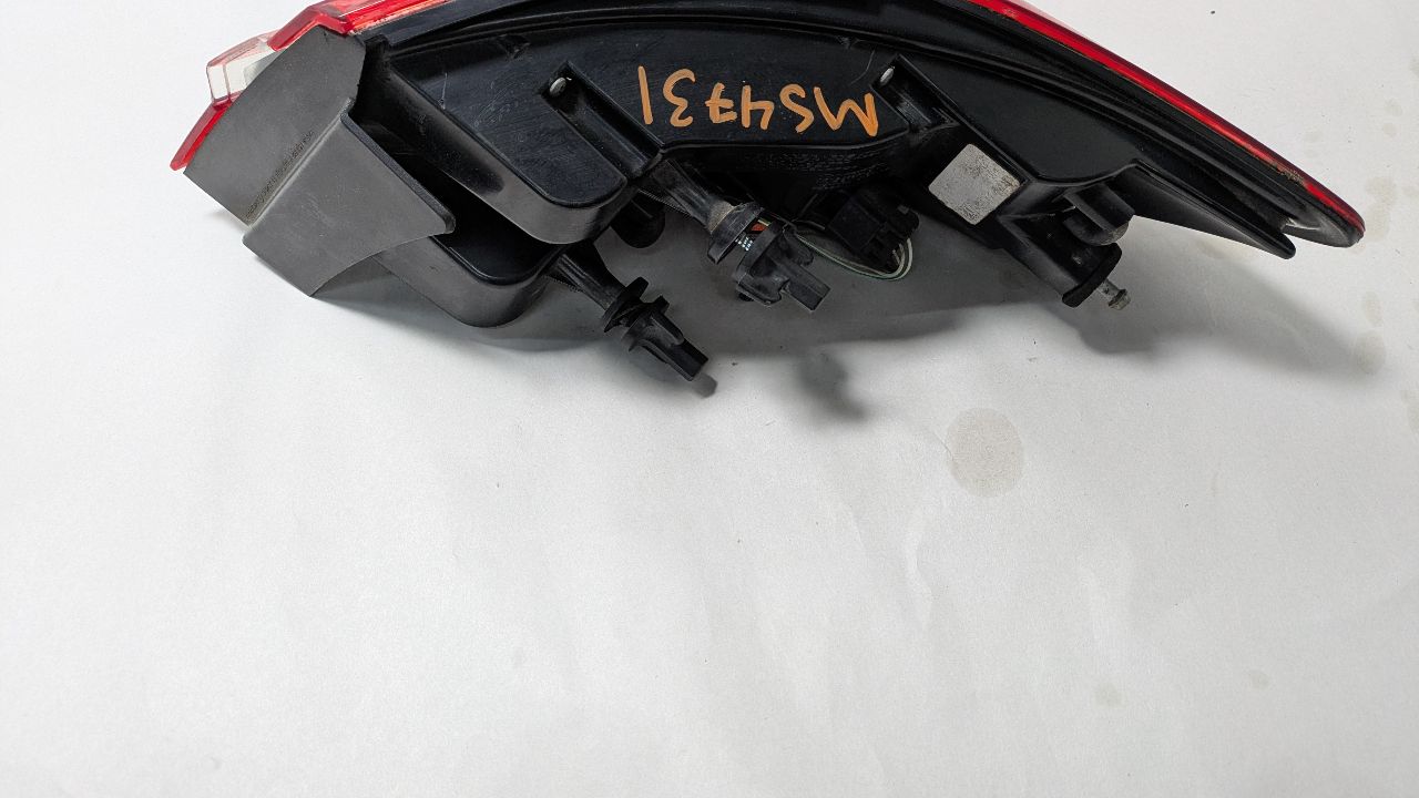 2012 CHRYSLER 200 4cyl Gasoline 2.4 PZEV Left TAIL LAMP - 428733 — photo 2