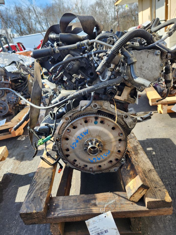 2011 AUDI A4 4cyl Gasoline Turbo 2.0 ENGINE ASSEMBLY - 428861