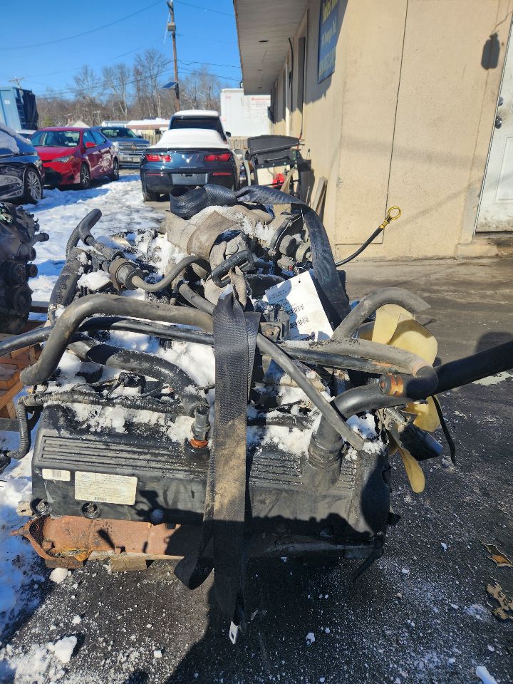 2012 FORD E350 VAN 5.4L 8cyl Gasoline ENGINE ASSEMBLY - 428983 — photo 4