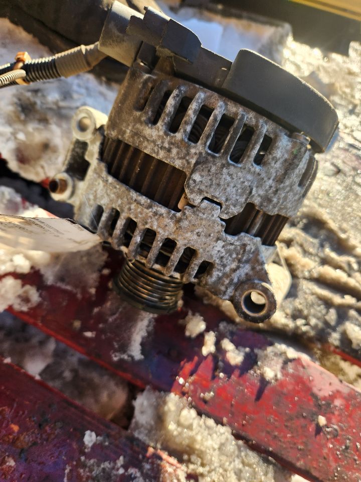 2007 MINI COOPER COOPER 4cyl Gasoline 1.6 ALTERNATOR - 429224 — photo 2