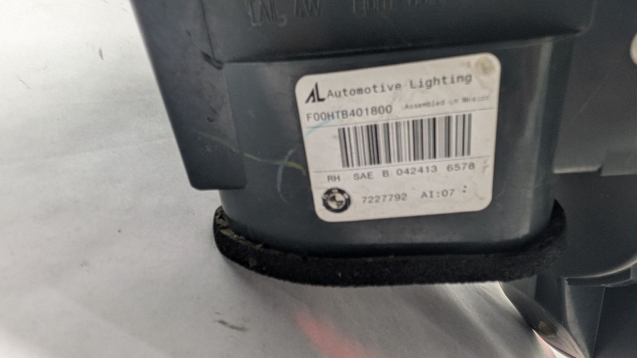 2013 BMW X5 8cyl Gasoline Turbo 4.4 Right TAIL LAMP - 429387 — photo 5