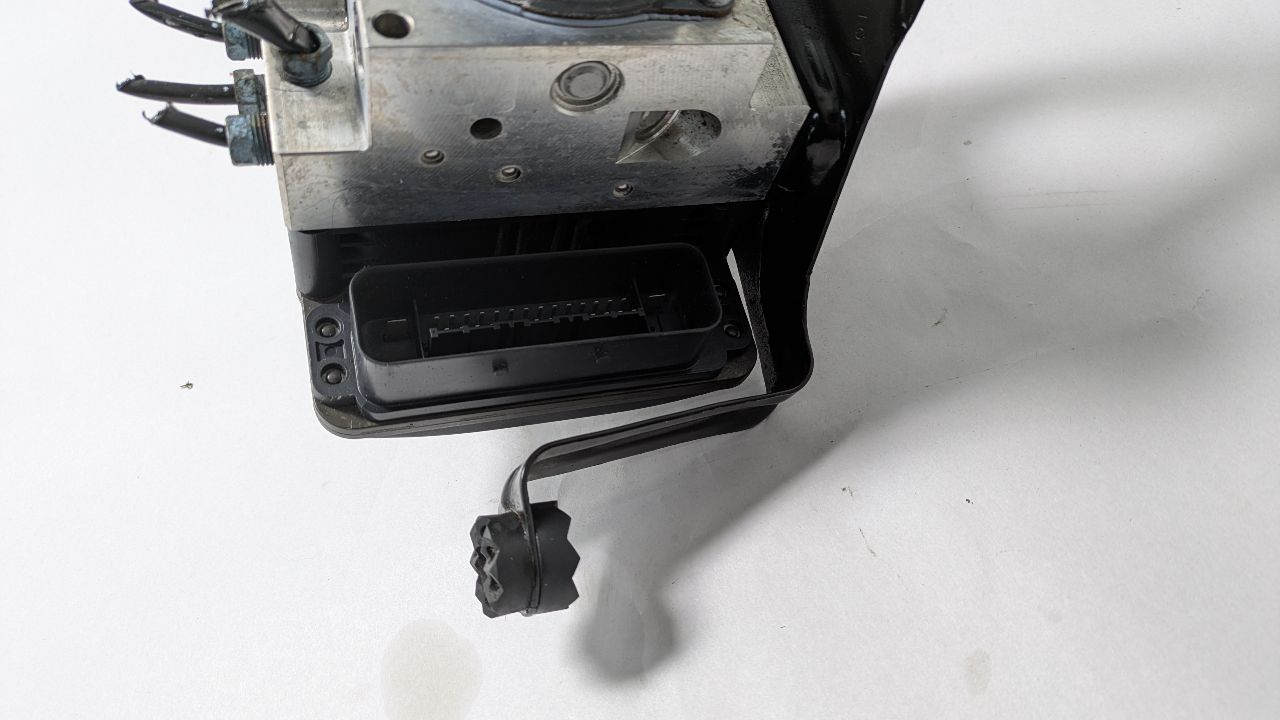 2013 BMW X5 8cyl Gasoline Turbo 4.4 Anti-lock Brake Pts - 429400 — photo 2