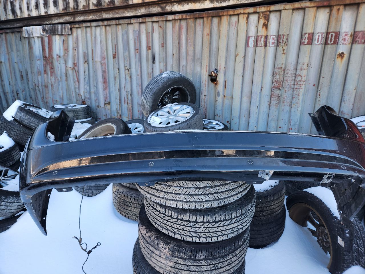 2016 CHRYSLER TOWN & COUNTRY 6 cyl Gas Flex Fuel 3.6 BUMPER REIN, REAR - 429472 — photo 1