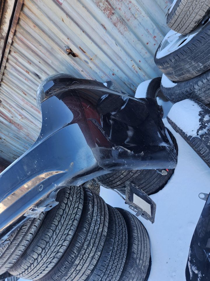 2016 CHRYSLER TOWN & COUNTRY 6 cyl Gas Flex Fuel 3.6 BUMPER REIN, REAR - 429472 — photo 3