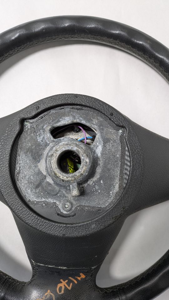2013 BMW X5 8cyl Gasoline Turbo 4.4 STEERING WHEEL - 429772 — photo 4