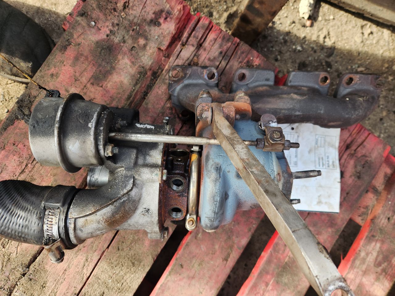 2010 MINI COOPER CLUBMAN 4cyl Gasoline Turbo 1.6 Turbo-Supercharger - 429885 — photo 4