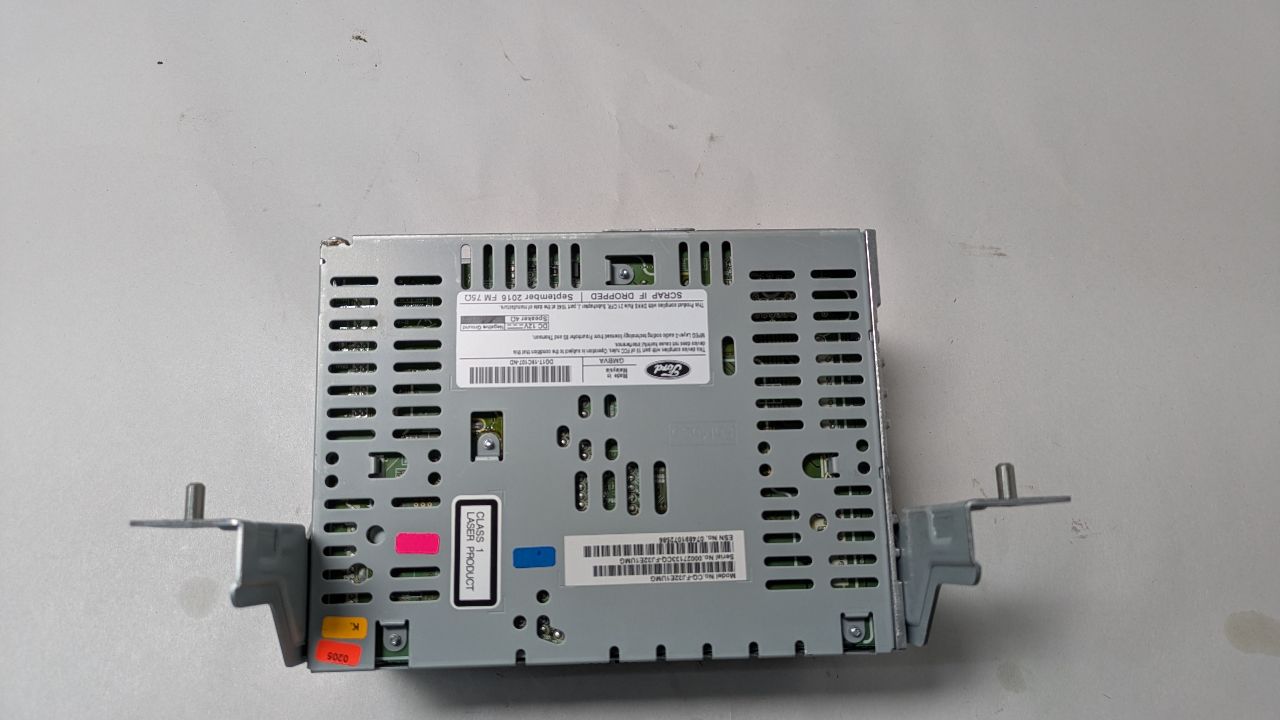 2017 FORD TAURUS 3.5L 6cyl Gasoline VVT Radio Audio - 429967 — photo 2