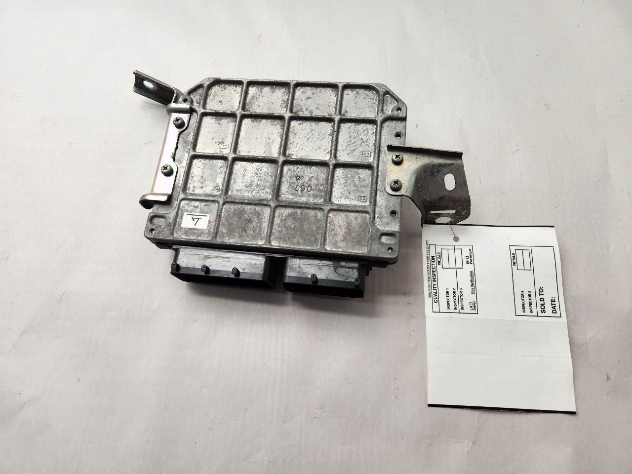 2010 LEXUS HS250H 4cyl Hybrid 2.4 Eng/Motor Cont Mod - 430094 — photo 4