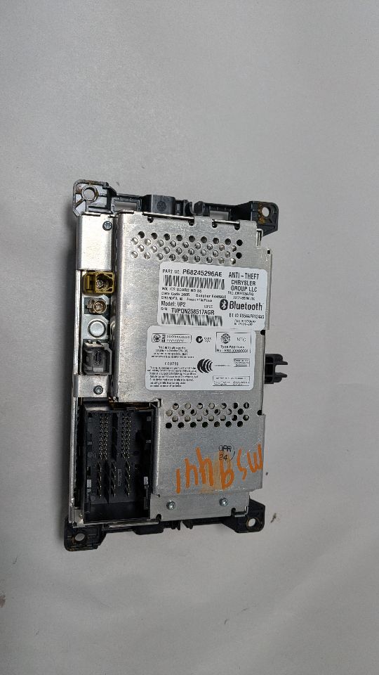 2015 JEEP GRAND CHEROKEE 6 cyl Gas Flex Fuel 3.6 Radio Audio - 430258 — photo 6