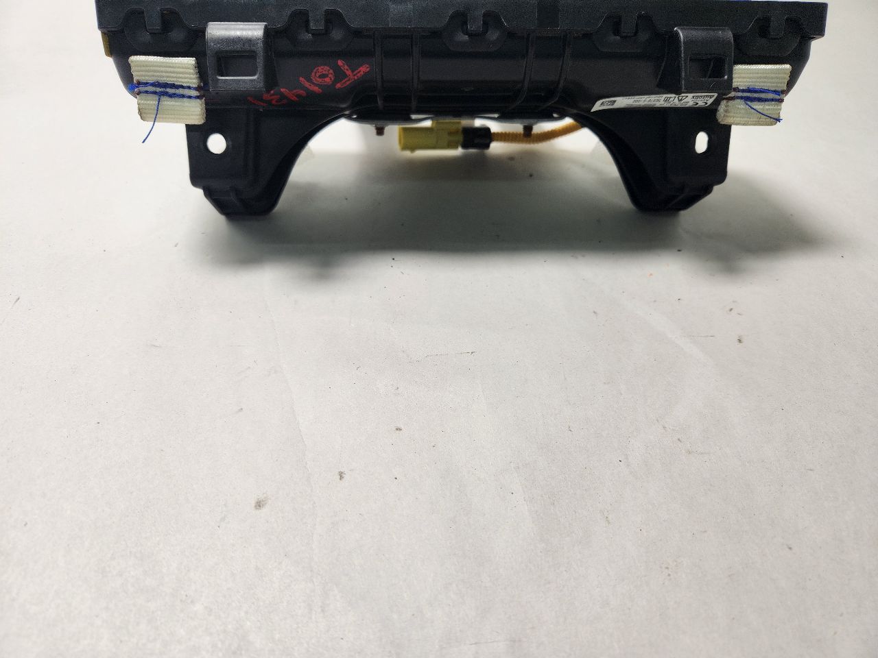 2015 HYUNDAI GENESIS 6cyl Gasoline 3.8 Left AIR BAG - 430310 — photo 2
