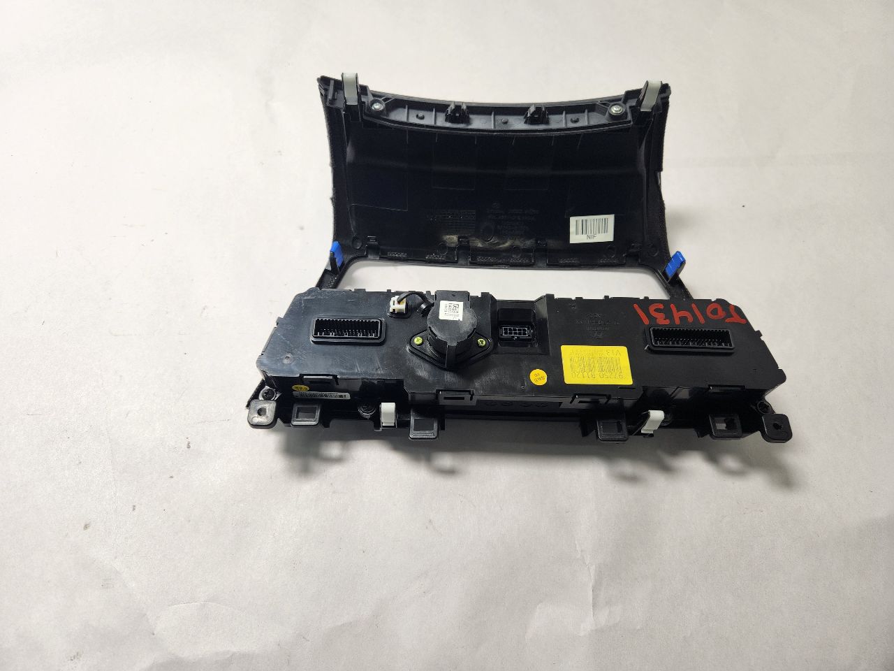 2015 HYUNDAI GENESIS 6cyl Gasoline 3.8 TEMP CONTROL - 430313 — photo 5