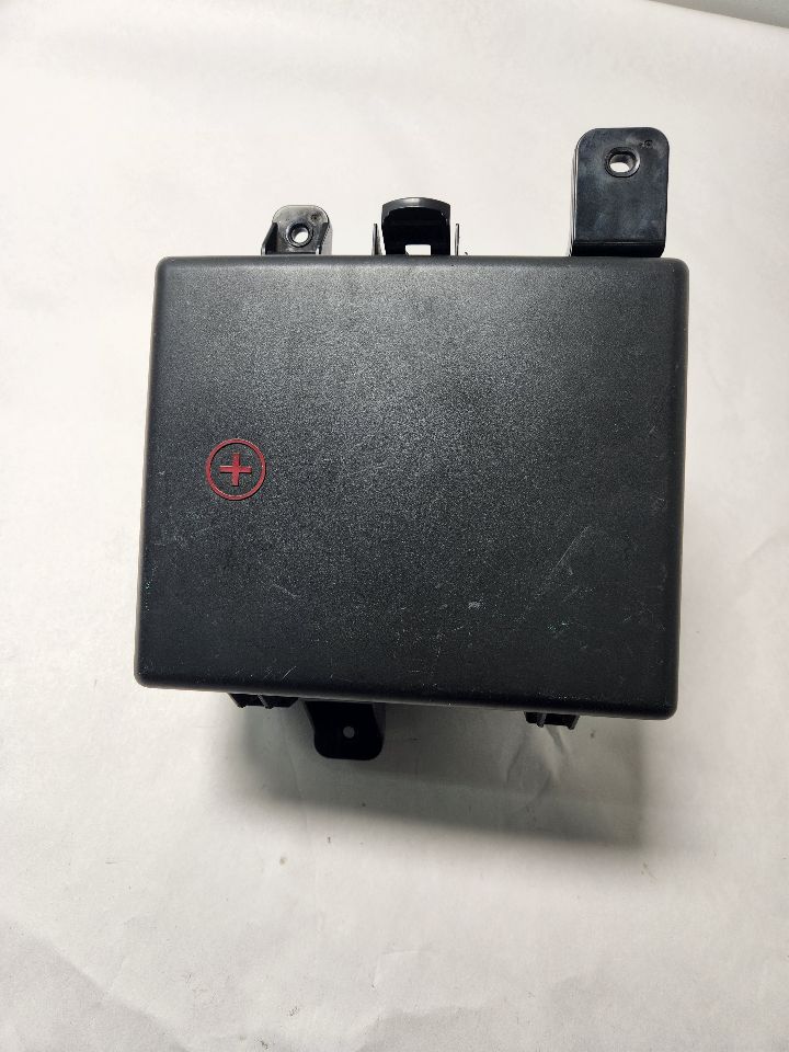 2015 HYUNDAI GENESIS 6cyl Gasoline 3.8 Fuse Box, Engine - 430326