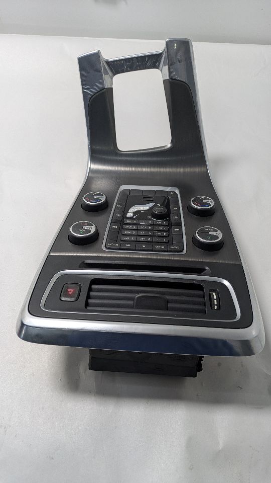 2013 VOLVO 60 SERIES 5cyl Gasoline Turbo 2.5 Radio Audio - 430379 — photo 1