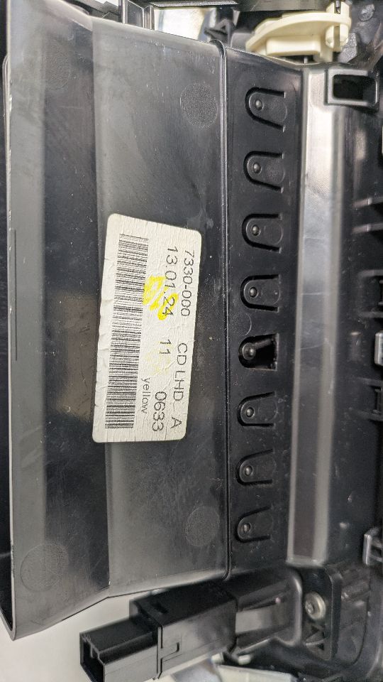 2013 VOLVO 60 SERIES 5cyl Gasoline Turbo 2.5 Radio Audio - 430379 — photo 6