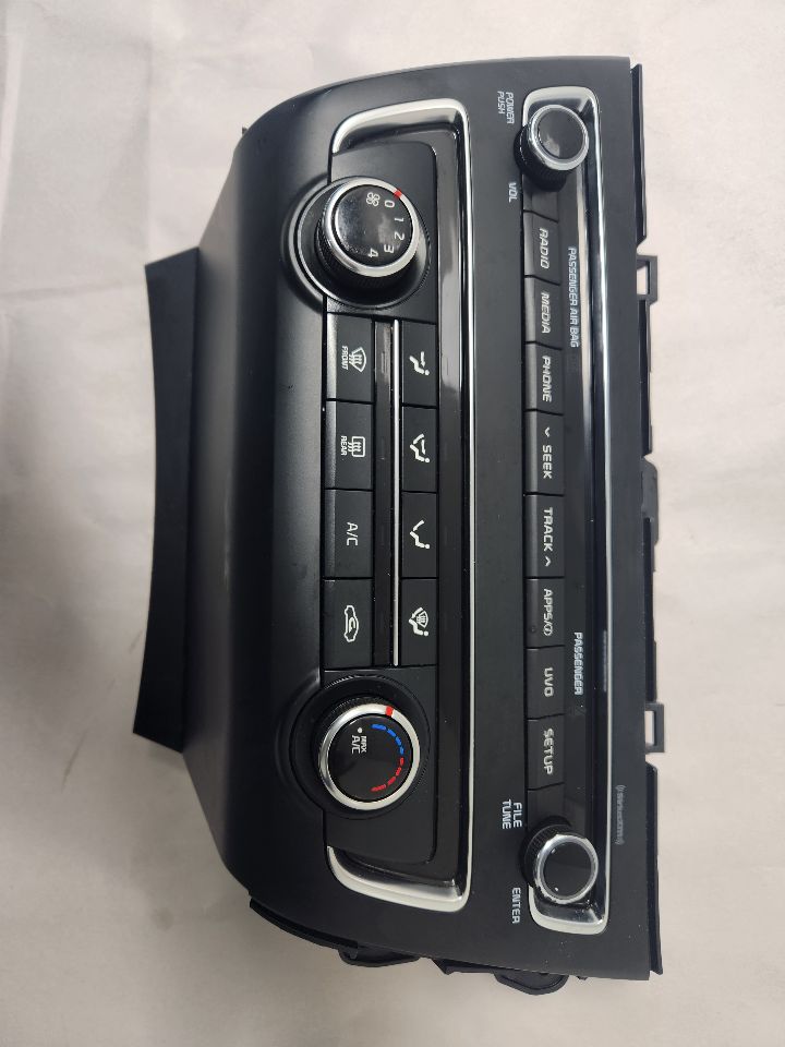 2017 KIA OPTIMA 4cyl Gasoline 2.4 TEMP CONTROL - 431314 — photo 1