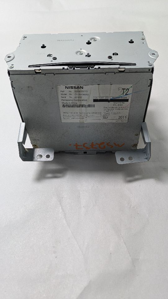 2011 NISSAN MURANO 6cyl Gasoline 3.5 Radio Audio - 431366 — photo 5