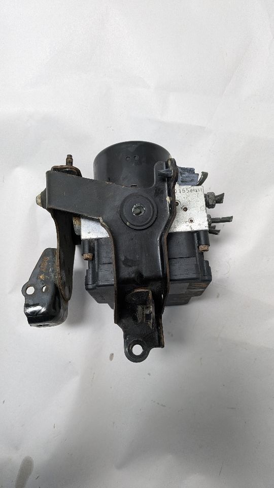 2010 SUBARU LEGACY 4cyl Gasoline 2.5 PZEV Anti-lock Brake Pts - 431654 — photo 6