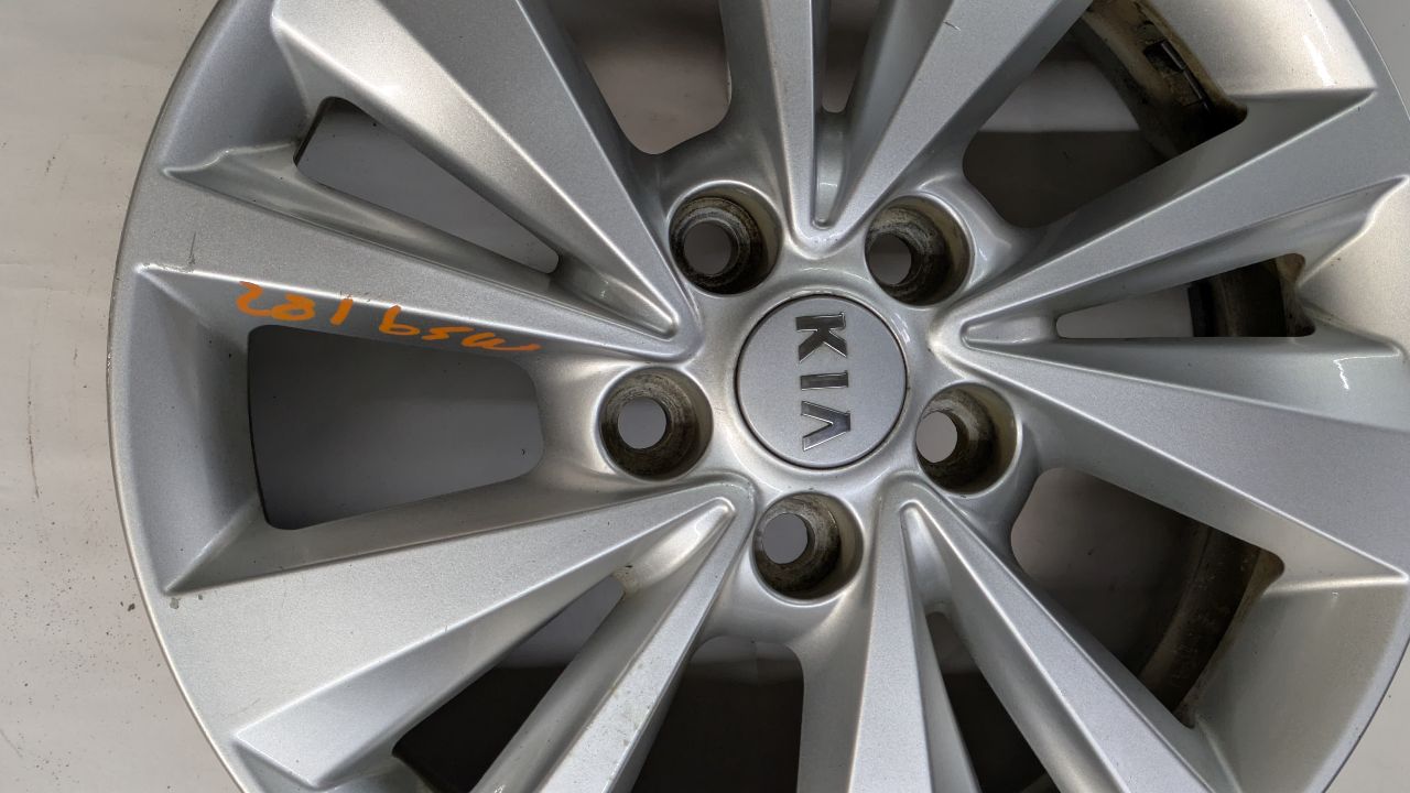 2016 KIA SEDONA 6cyl Gasoline 3.3 WHEEL - 431677 — photo 2