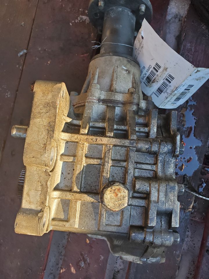 2012 KIA SORENTO 4cyl Gasoline 2.4 TRANSFER CASE ASSY - 431735 — photo 3