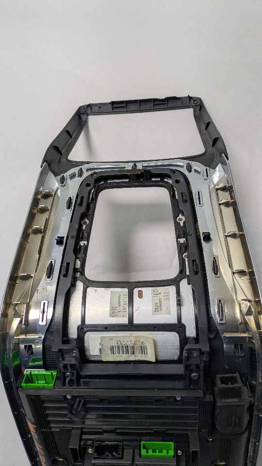 2010 VOLVO 80 SERIES 6cyl Gasoline 3.2 Radio Audio - 431742 — photo 3
