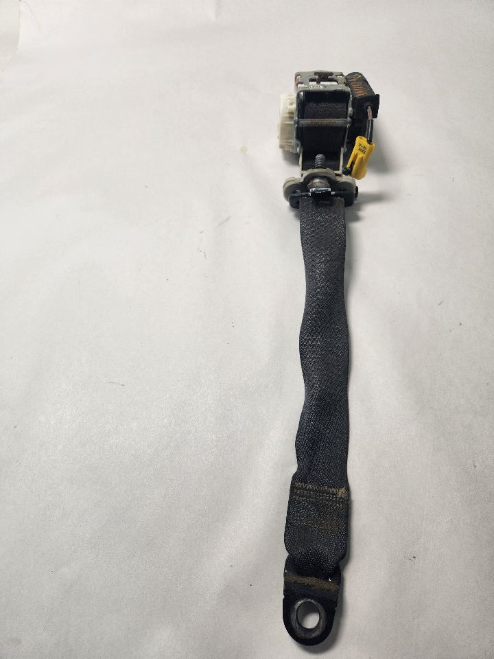 2012 DODGE CARAVAN 6cyl Gasoline 3.6 Seat Belt, Front - 431786 — photo 1