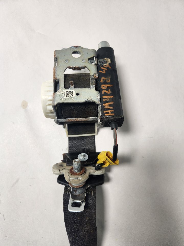 2012 DODGE CARAVAN 6cyl Gasoline 3.6 Seat Belt, Front - 431786 — photo 2