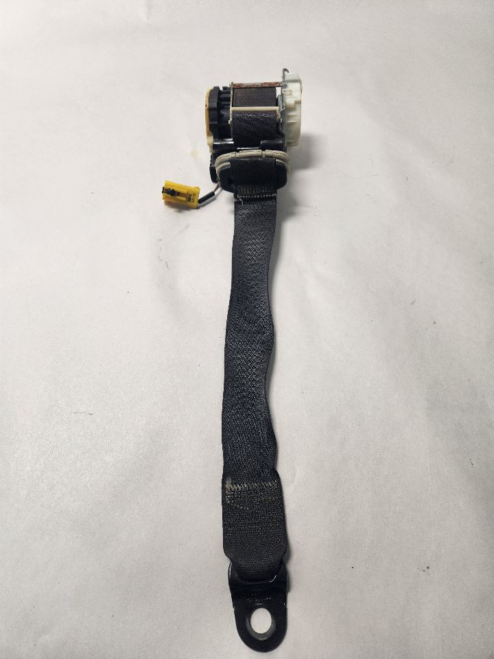 2012 DODGE CARAVAN 6cyl Gasoline 3.6 Seat Belt, Front - 431786 — photo 6