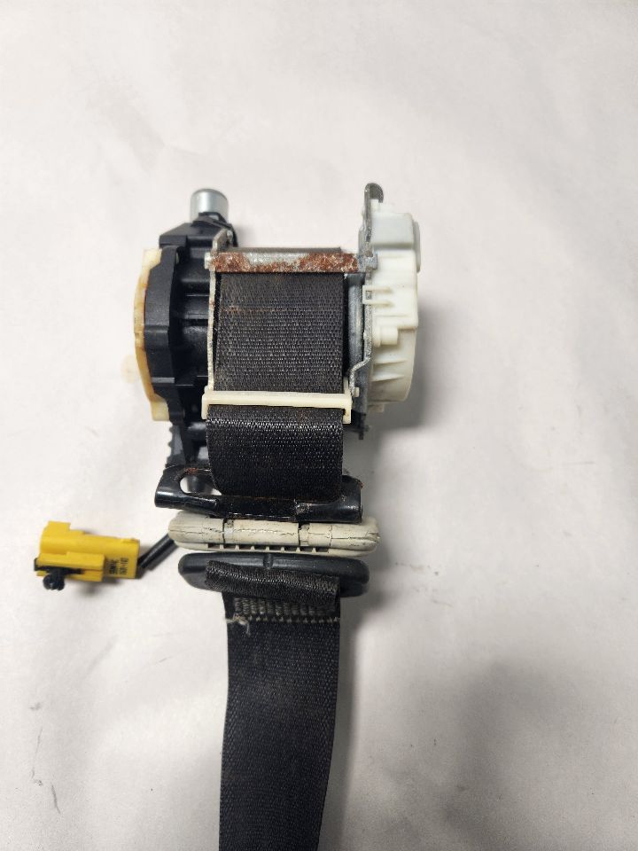 2012 DODGE CARAVAN 6cyl Gasoline 3.6 Seat Belt, Front - 431786 — photo 7
