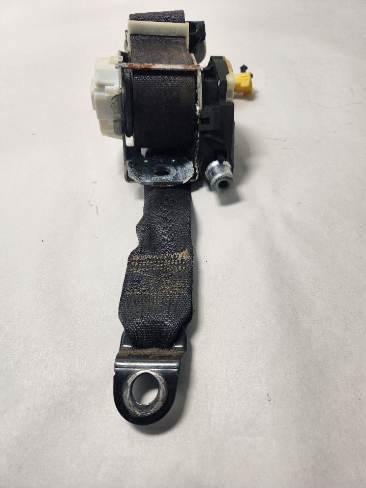 2012 DODGE CARAVAN 6cyl Gasoline 3.6 Seat Belt, Front - 431786 — photo 8