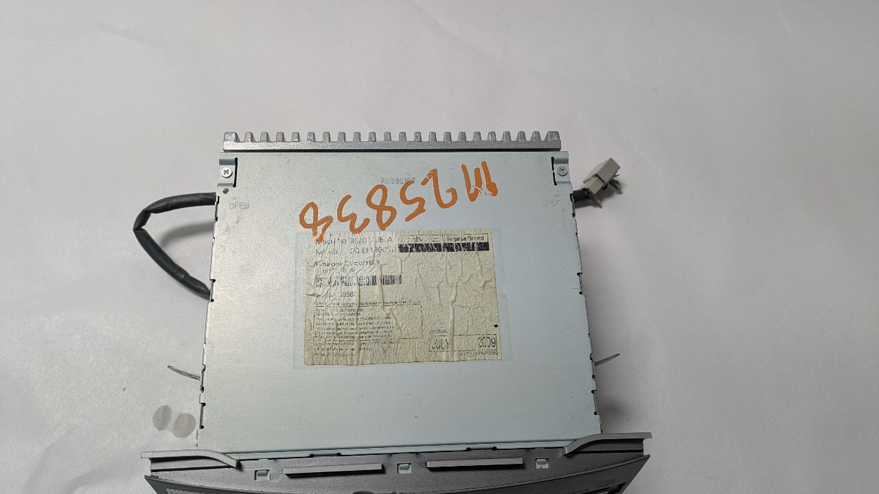 2010 SUBARU LEGACY 4cyl Gasoline 2.5 PZEV Radio Audio - 431800 — photo 2