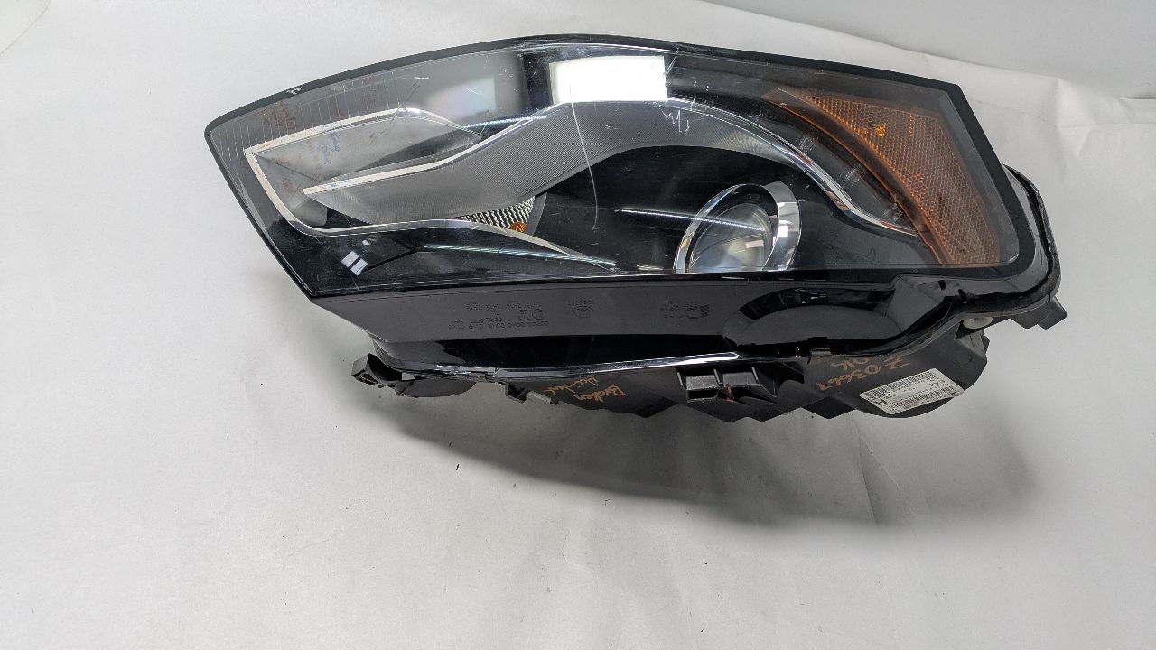 2012 AUDI A4 Right HEADLAMP ASSEMBLY - 431805