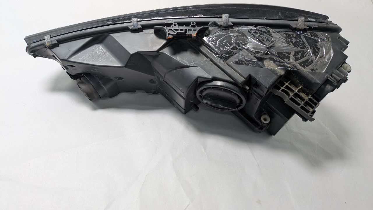 2017 AUDI A4 Right HEADLAMP ASSEMBLY - 431807 — photo 3
