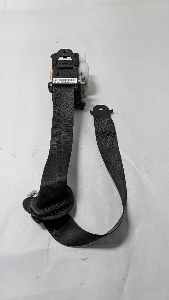 2009 BMW X5 Seat Belt, Front - 431810 — photo 1
